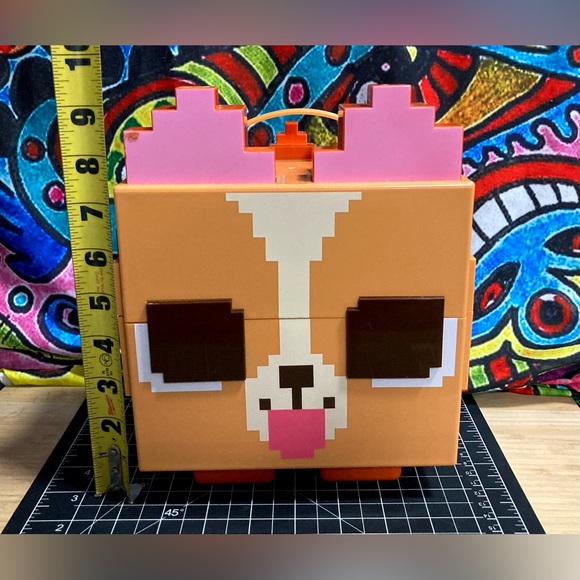 Pet Simulator - Pixel Corgi Collectors Box - Picture 3 of 12